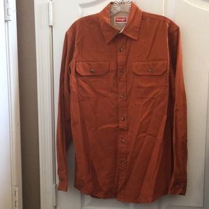 FINAL MARKDOWN Men’s Wrangler LS Shirt (S)